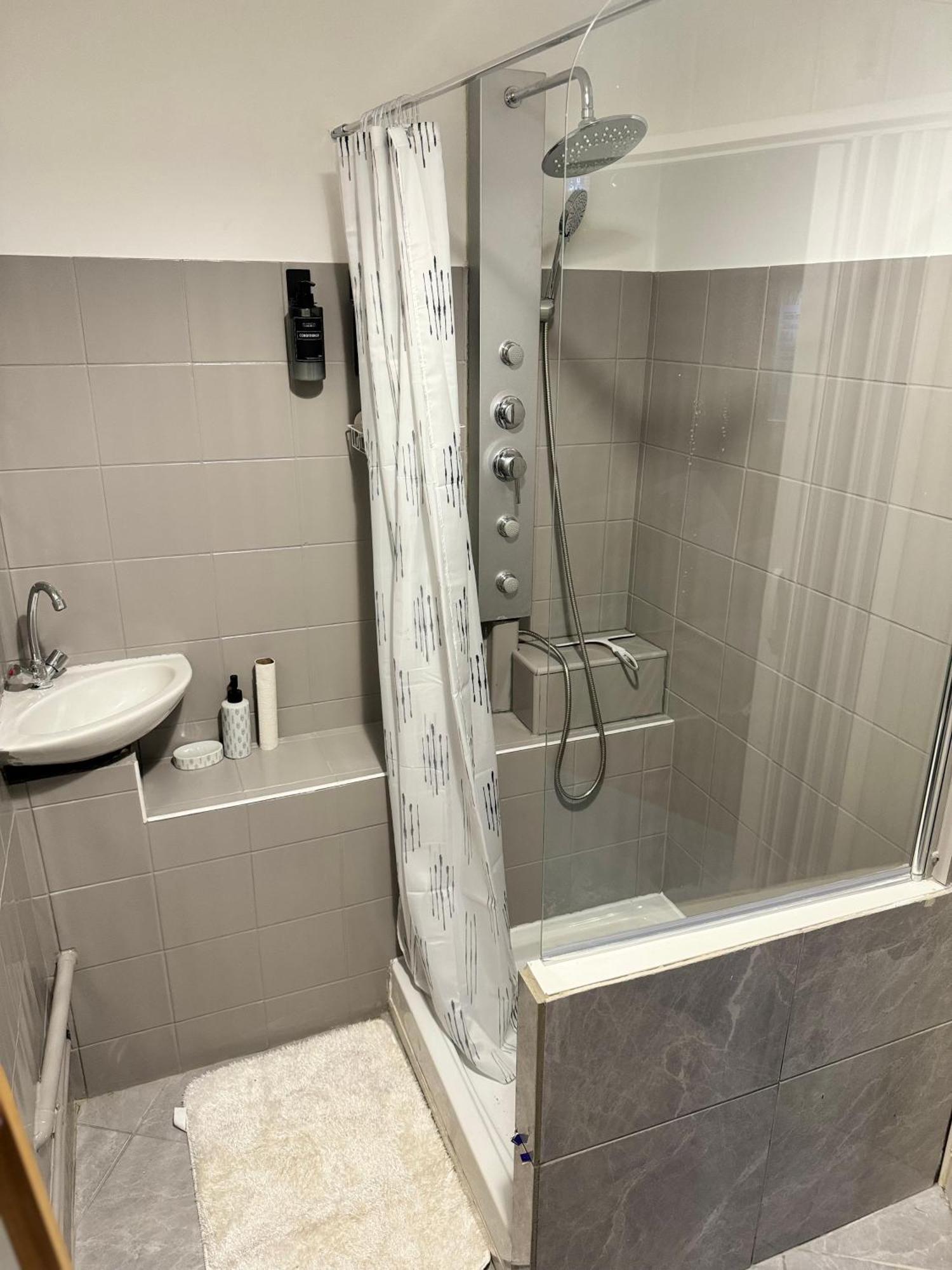 Loveroom By Sunnyroom Perpignan Bagian luar foto