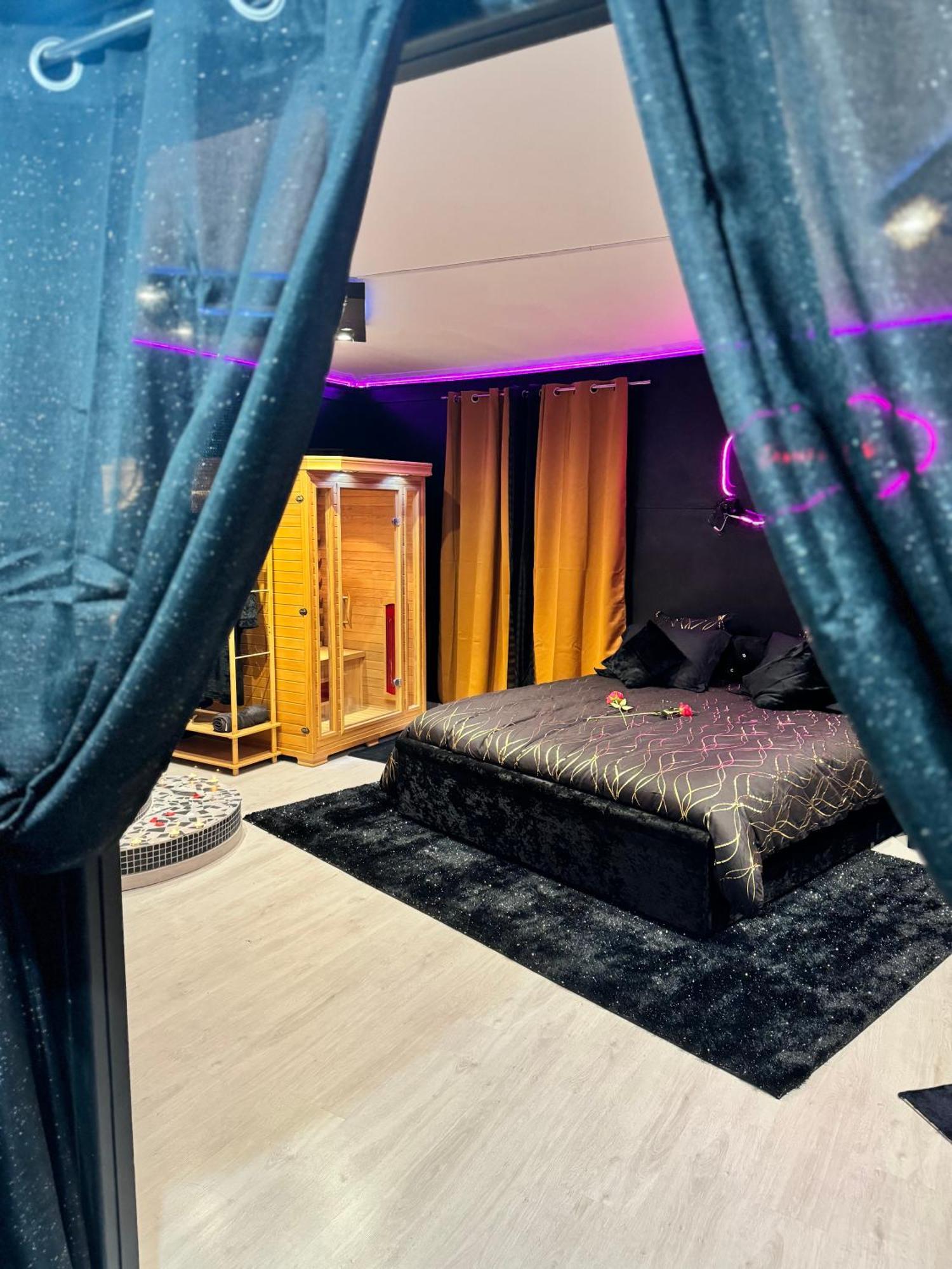 Loveroom By Sunnyroom Perpignan Bagian luar foto